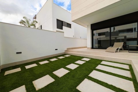 Bungalowi myytävänä Pilar de la Horadada, Alicante, Espanja, 3 makuuhuonetta,  No. 138882 - kuva 29