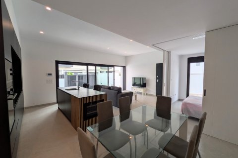 Bungalowi myytävänä Pilar de la Horadada, Alicante, Espanja, 3 makuuhuonetta,  No. 138882 - kuva 22