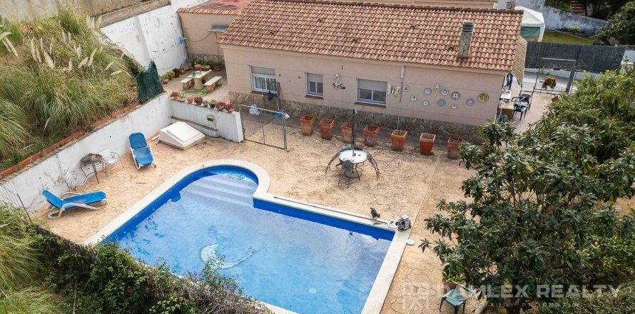 Villa en Lloret de Mar, Gerona, España 3 dormitorios, 135 m2 No. 177278