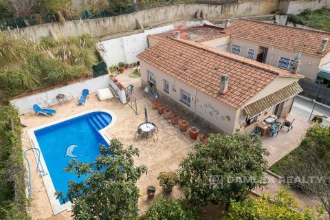 Villa en venta en Lloret de Mar, Gerona, España 3 dormitorios, 135 m2 No. 177278 - foto 2