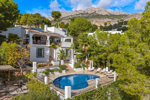 Działka w Altea, Alicante, Hiszpania 6 sypialni, 425 mkw. nr 179814 – zdjęcie 2