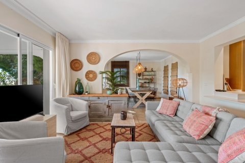 Działka w Altea, Alicante, Hiszpania 6 sypialni, 425 mkw. nr 179814 – zdjęcie 7