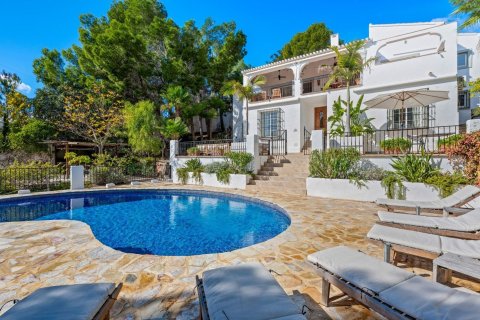 Terreno a Altea, Alicante, Spagna 6 camere da letto, 425 mq. N° 179814