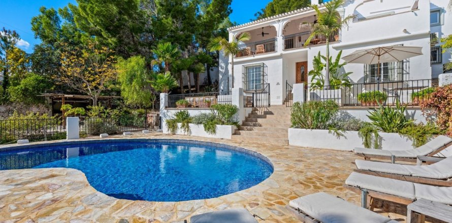 Działka w Altea, Alicante, Hiszpania 6 sypialni, 425 mkw. nr 179814