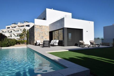 Villa a Dehesa De Campoamor, Alicante, Spagna 3 camere da letto, 237 mq. N° 179813