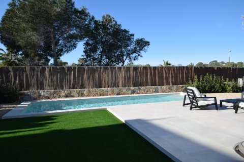 Huvila myytävänä Dehesa De Campoamor, Alicante, Espanja, 3 makuuhuonetta, 237 m2 No. 179813 - kuva 3