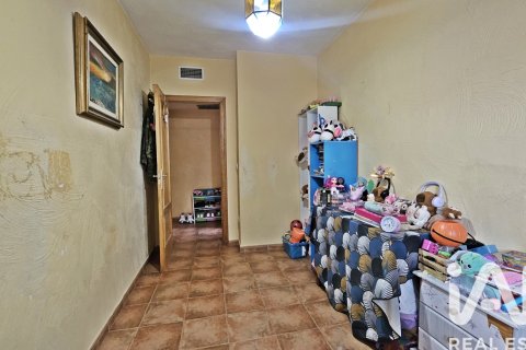 Hus till salu i Aguilas, Murcia, Spanien 5 sovrum, 259 kvm. Nr. 173287 - foto 12