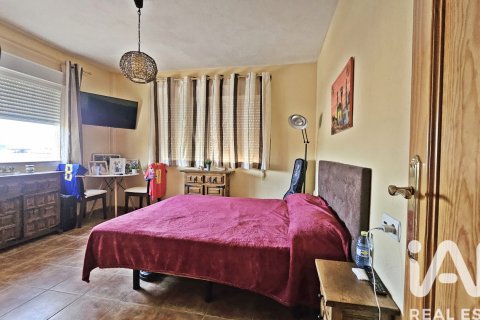 Hus till salu i Aguilas, Murcia, Spanien 5 sovrum, 259 kvm. Nr. 173287 - foto 16