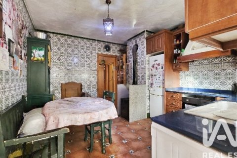 Hus till salu i Aguilas, Murcia, Spanien 5 sovrum, 259 kvm. Nr. 173287 - foto 4