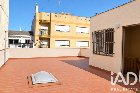 Hus till salu i Vinaros, Castellon, Spanien 4 sovrum, 283 kvm. Nr. 196561 - foto 4