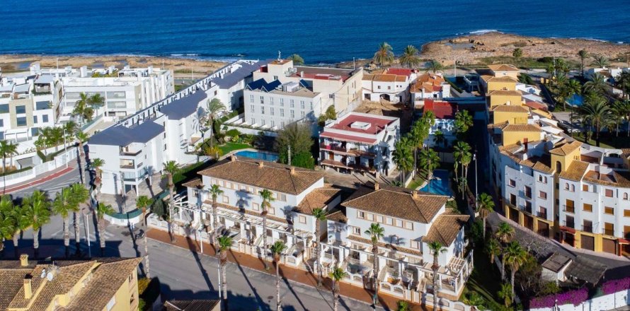 Duplex in Javea, Alicante, Spain 3 bedrooms, 118 sq.m. No. 180067