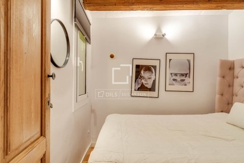 Apartment for sale in Barcelona, Spain 3 bedrooms, 91 sq.m. No. 167963 - photo 18