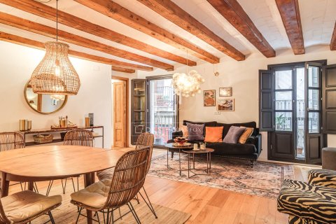 Apartment for sale in Barcelona, Spain 3 bedrooms, 91 sq.m. No. 167963 - photo 12
