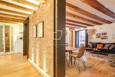 Apartment for sale in Barcelona, Spain 3 bedrooms, 91 sq.m. No. 167963 - photo 19