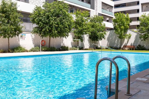 Apartment for sale in Sant Just Desvern, Barcelona, Spain 4 bedrooms, 116 sq.m. No. 167960 - photo 3