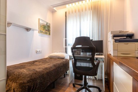 Apartment for sale in Sant Just Desvern, Barcelona, Spain 4 bedrooms, 116 sq.m. No. 167960 - photo 30