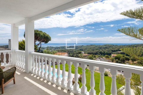 Villa à vendre à Sant Pol de Mar, Barcelona, Espagne, 4 chambres, 250 m2 No. 167961 - photo 4