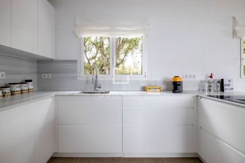 Villa à vendre à Sant Pol de Mar, Barcelona, Espagne, 4 chambres, 250 m2 No. 167961 - photo 7