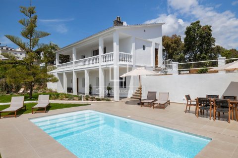 Villa à Sant Pol de Mar, Barcelona, Espagne 4 chambres, 250 m2 No. 167961