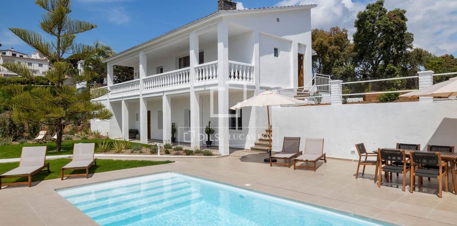 Villa à Sant Pol de Mar, Barcelona, Espagne 4 chambres, 250 m2 No. 167961