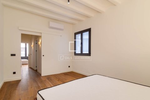 Apartment for sale in Barcelona, Spain 2 bedrooms, 101 sq.m. No. 167962 - photo 7
