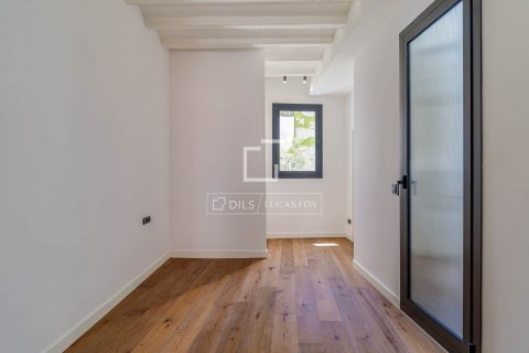 Apartment for sale in Barcelona, Spain 2 bedrooms, 101 sq.m. No. 167962 - photo 17