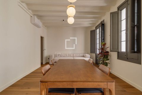 Apartment for sale in Barcelona, Spain 2 bedrooms, 101 sq.m. No. 167962 - photo 4