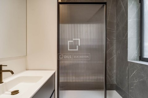 Apartment for sale in Barcelona, Spain 2 bedrooms, 101 sq.m. No. 167962 - photo 21