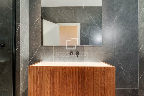 Apartment for sale in Barcelona, Spain 2 bedrooms, 101 sq.m. No. 167962 - photo 9