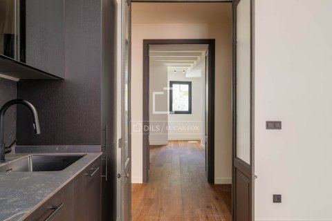 Apartment for sale in Barcelona, Spain 2 bedrooms, 101 sq.m. No. 167962 - photo 16