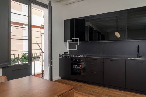 Apartment for sale in Barcelona, Spain 2 bedrooms, 101 sq.m. No. 167962 - photo 14