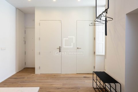Huoneisto vuokrattavana Barcelona, Espanja, 2 makuuhuonetta, 115 m2 No. 167965 - kuva 23