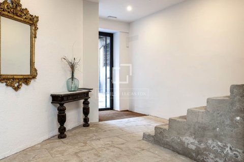 Huoneisto vuokrattavana Barcelona, Espanja, 2 makuuhuonetta, 115 m2 No. 167965 - kuva 11