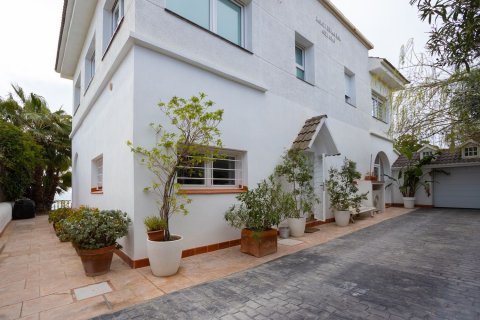 Casa in vendita a Vilanova i la Geltru, Barcelona, Spagna 5 camere da letto, 300 mq. N° 167716 - foto 23