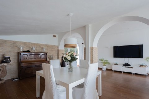 Casa in vendita a Vilanova i la Geltru, Barcelona, Spagna 5 camere da letto, 300 mq. N° 167716 - foto 13