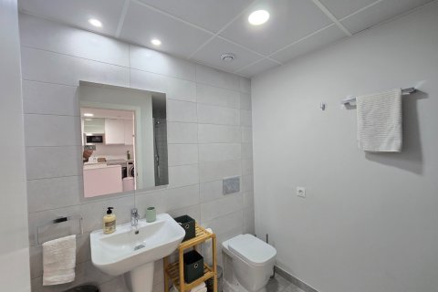 Huoneisto myytävänä Villamartin, Alicante, Espanja, 2 makuuhuonetta, 68 m2 No. 190271 - kuva 19