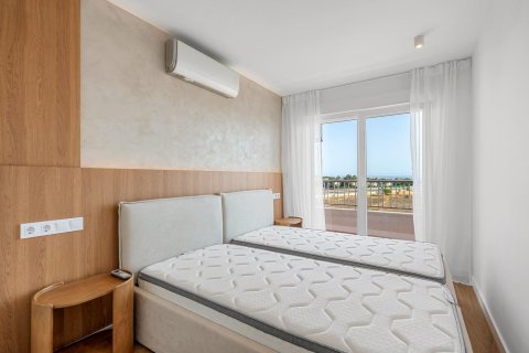 Продажа квартиры в Пунта Прима, Аликанте, Испания 2 спальни, 70м2 №190273 - фото 23