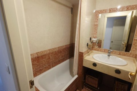 Apartment for sale in Alicante, Spain 2 bedrooms, 136 sq.m. No. 148780 - photo 13