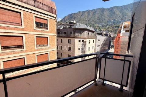 Lägenhet för uthyrning i Principado De Andorra (Ninguna Poblacion Tiene C.P.), Lleida, Spanien 3 sovrum, 143 kvm. Nr. 178414 - foto 25