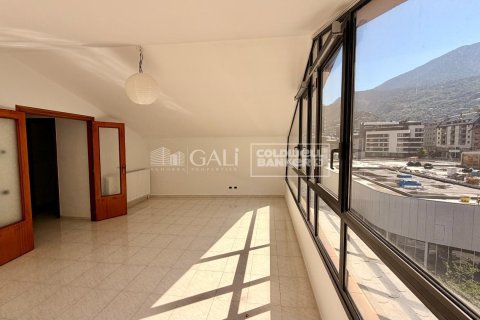 Huoneisto vuokrattavana Principado De Andorra (Ninguna Poblacion Tiene C.P.), Lleida, Espanja, 2 makuuhuonetta, 70 m2 No. 178416 - kuva 5
