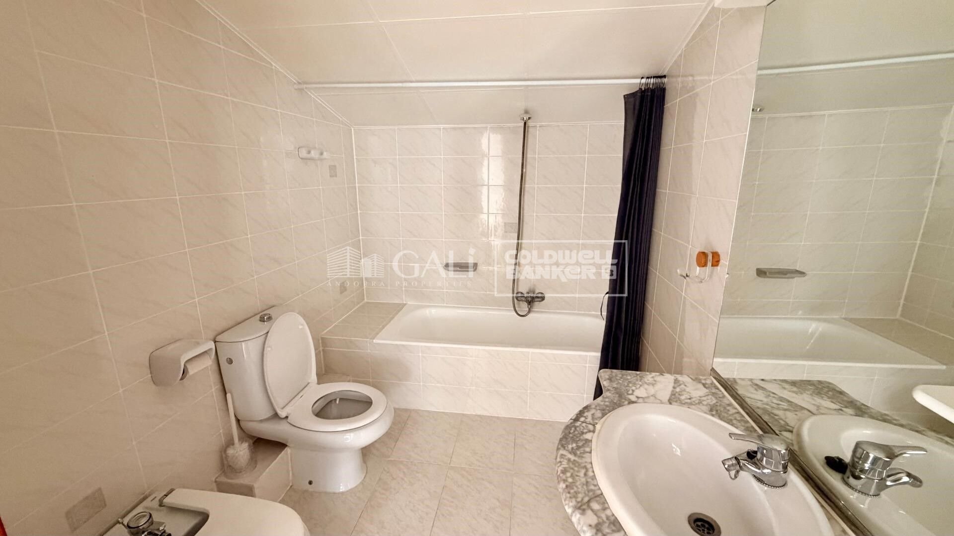 Apartment in Principado De Andorra (Ninguna Poblacion Tiene C.P.), Lleida, Spain 2 bedrooms, 70 sq.m. No. 178416