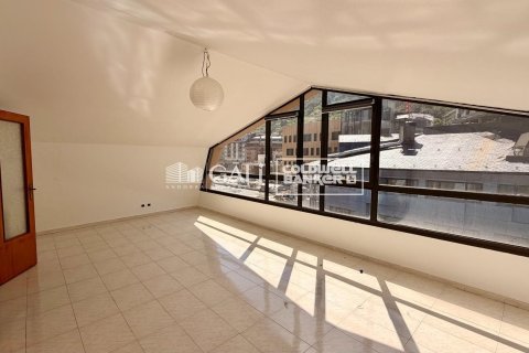 Huoneisto vuokrattavana Principado De Andorra (Ninguna Poblacion Tiene C.P.), Lleida, Espanja, 2 makuuhuonetta, 70 m2 No. 178416 - kuva 3