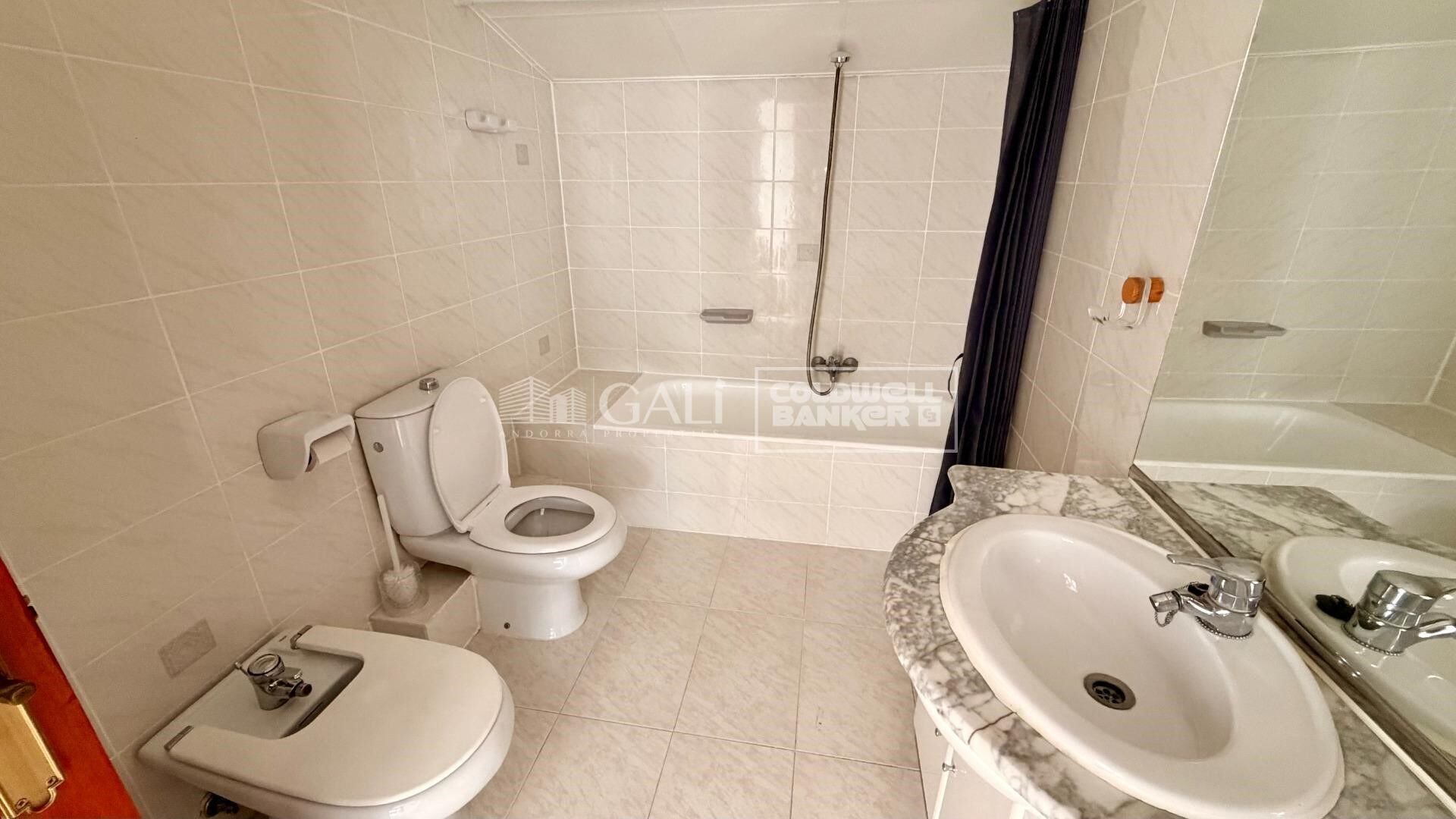 Apartment in Principado De Andorra (Ninguna Poblacion Tiene C.P.), Lleida, Spain 2 bedrooms, 70 sq.m. No. 178416