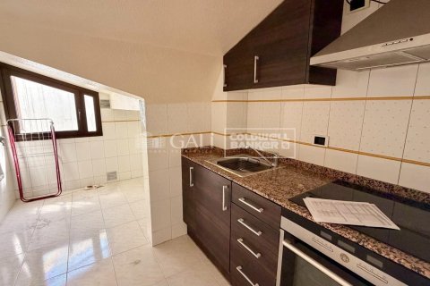 Huoneisto vuokrattavana Principado De Andorra (Ninguna Poblacion Tiene C.P.), Lleida, Espanja, 2 makuuhuonetta, 70 m2 No. 178416 - kuva 9
