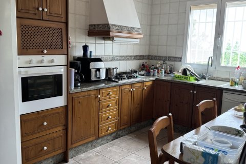 Villa for sale in Tarbena, Alicante, Spain 4 bedrooms,  No. 149978 - photo 3