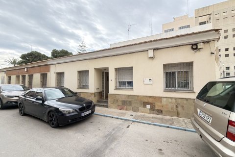 Kamienica w Alicante, Hiszpania 2 sypialnie, 150 mkw. nr 149976 – zdjęcie 17