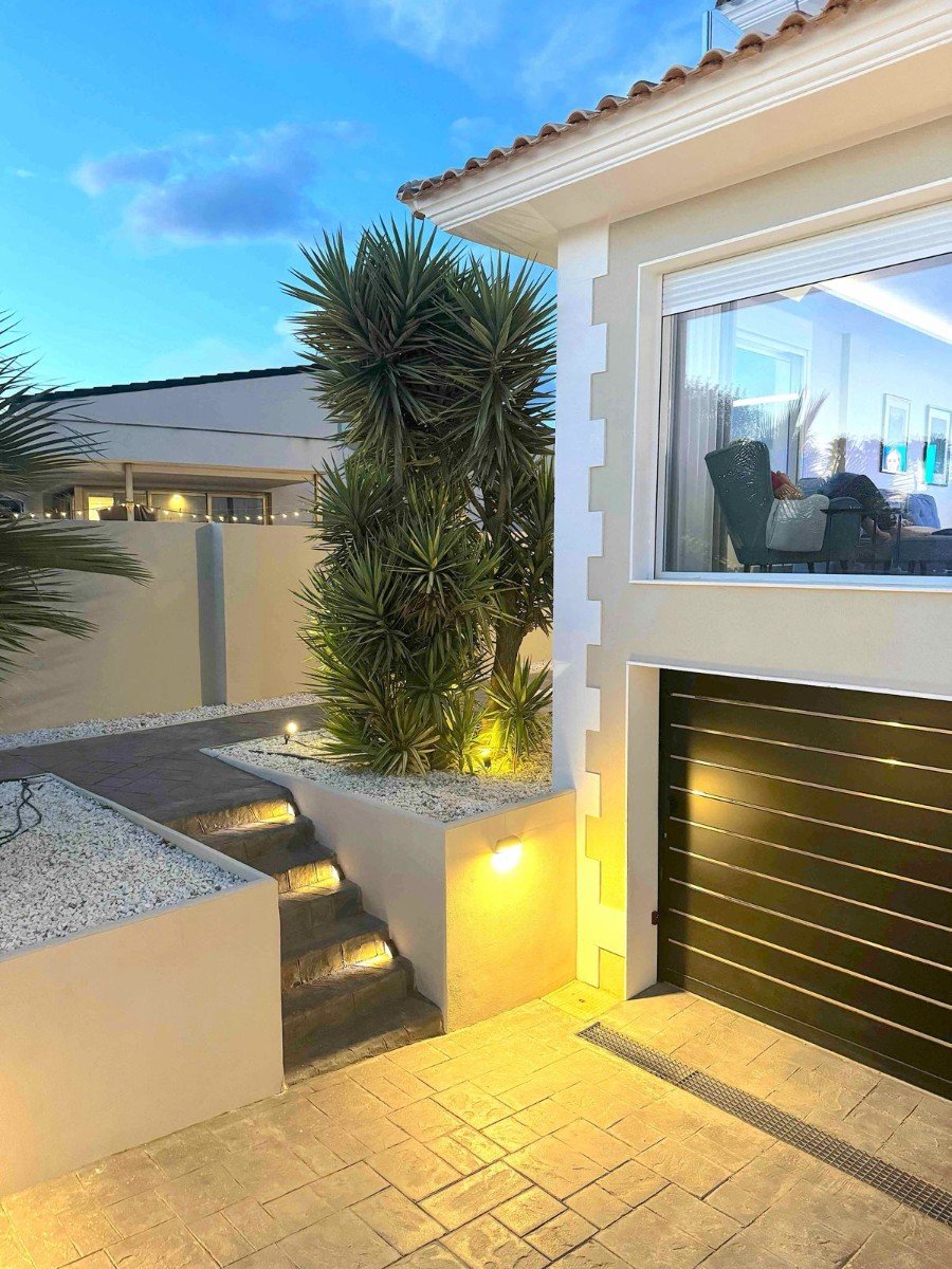 Villa i L'Alfàs del Pi, Alicante, Spanien 4 sovrum, 350 kvm. Nr. 149977