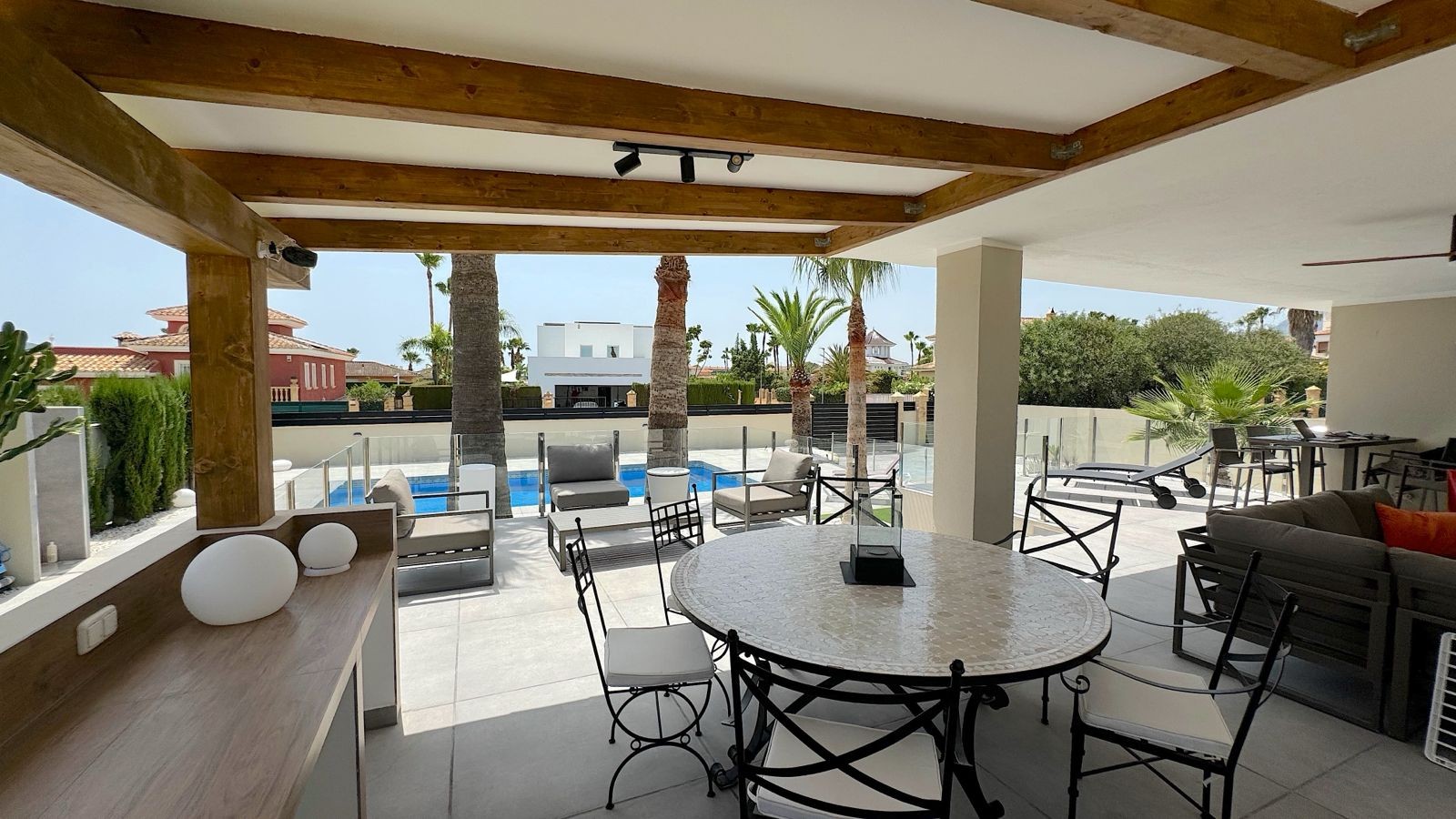 Villa i L'Alfàs del Pi, Alicante, Spanien 4 sovrum, 350 kvm. Nr. 149977