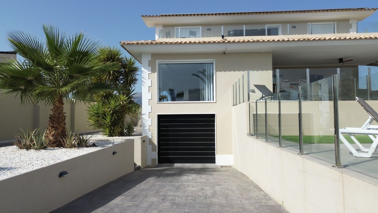 Villa i L'Alfàs del Pi, Alicante, Spanien 4 sovrum, 350 kvm. Nr. 149977