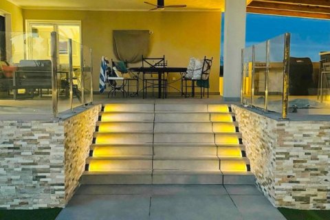 Villa for sale in L'Alfàs del Pi, Alicante, Spain 4 bedrooms, 350 sq.m. No. 149977 - photo 5